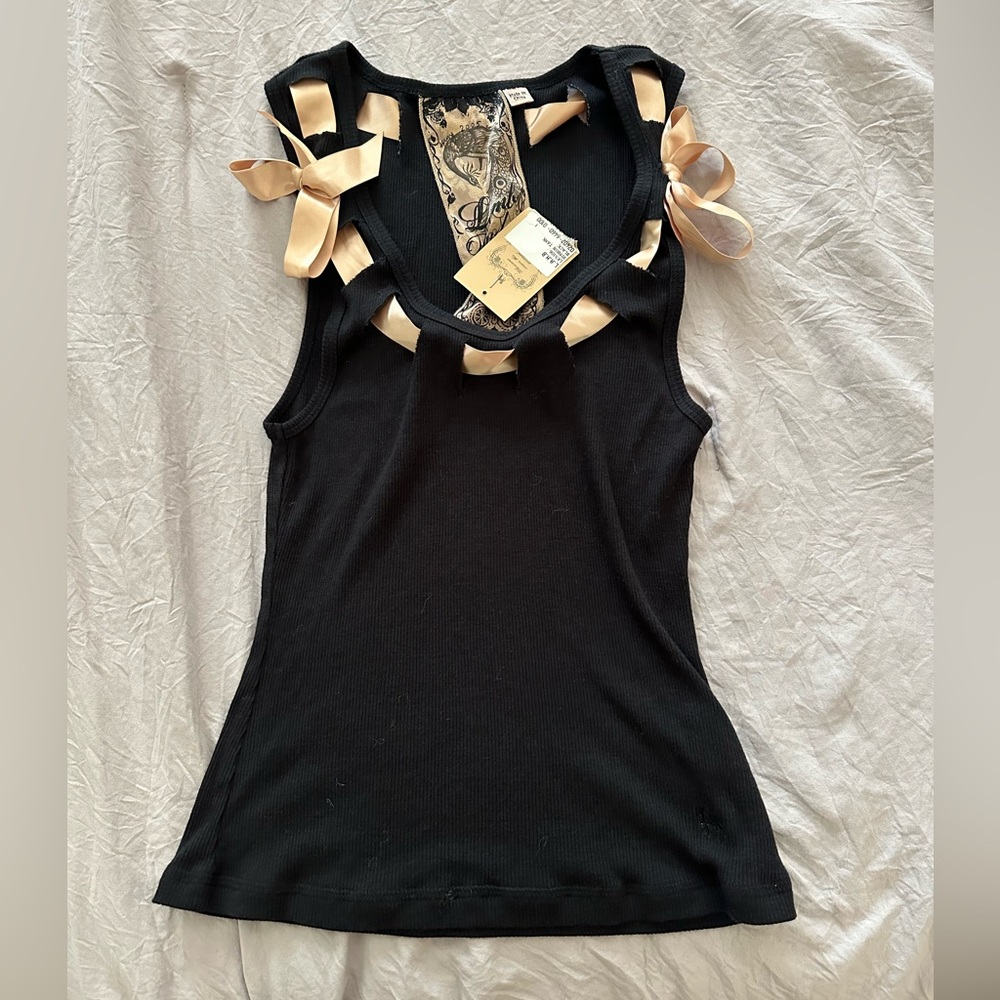 L.A.M.B by Gwen NWT Tank